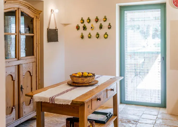 Trullo Magnifico 8, Emma * 奥斯图尼